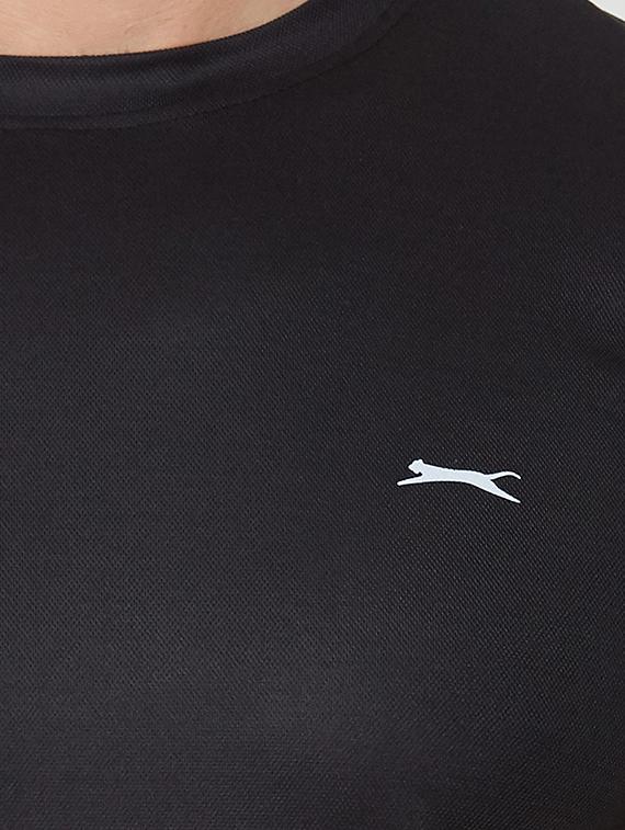 black solid t-shirt - 18450074 - Standard Image - 4