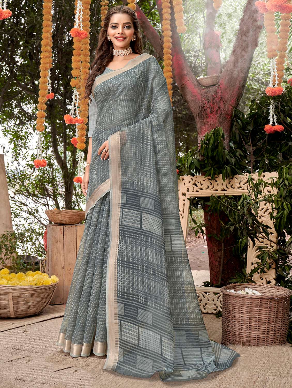 contrast bordered checkered woven saree with blouse