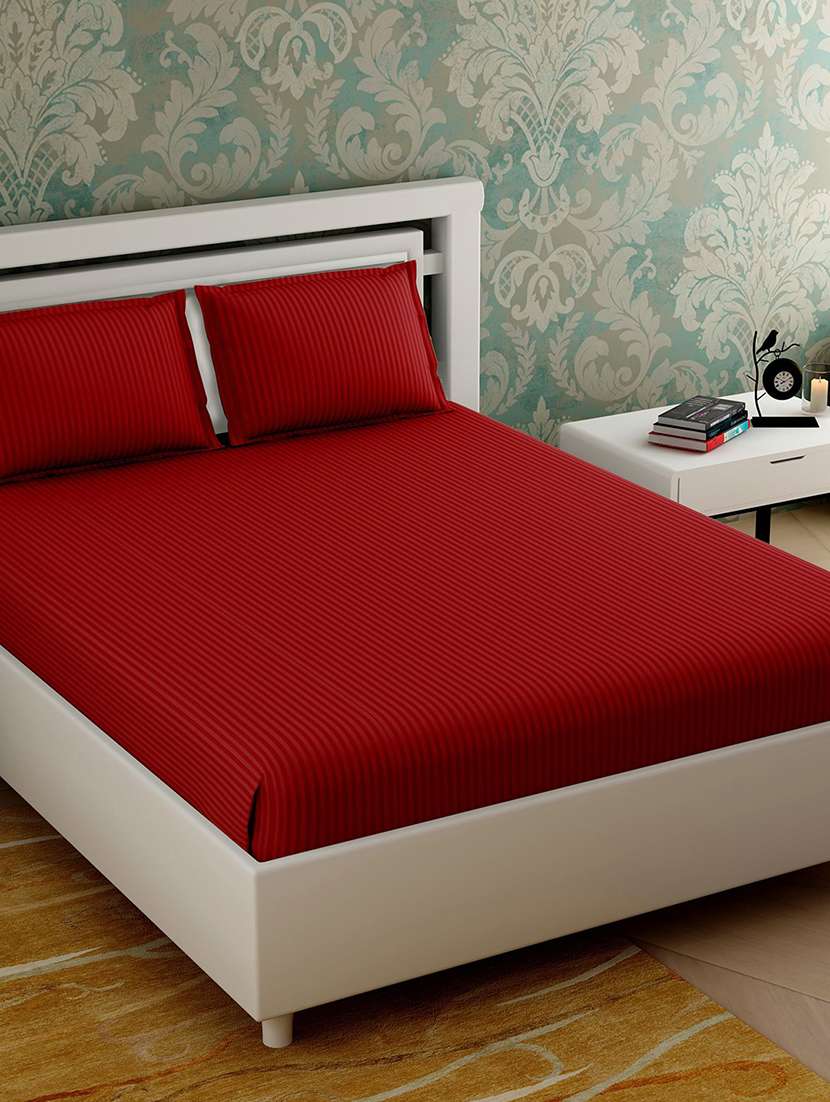 red solid 280 tc king bedsheet with 2 pillow covers