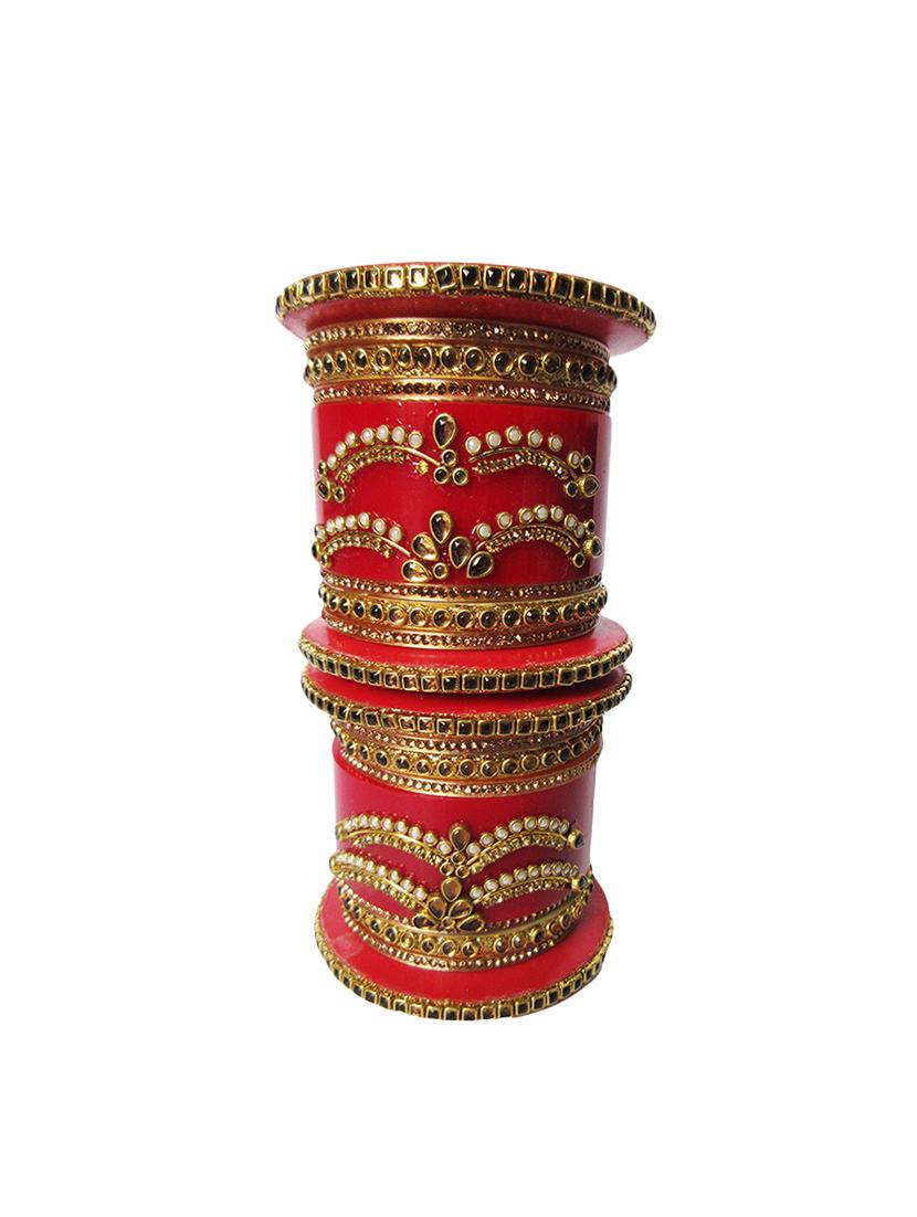 red  - 18460570 -  Standard Image - 1