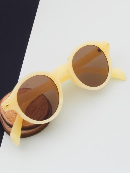 monsky round in brown sunglasses  - 18462433 -  Standard Image - 0