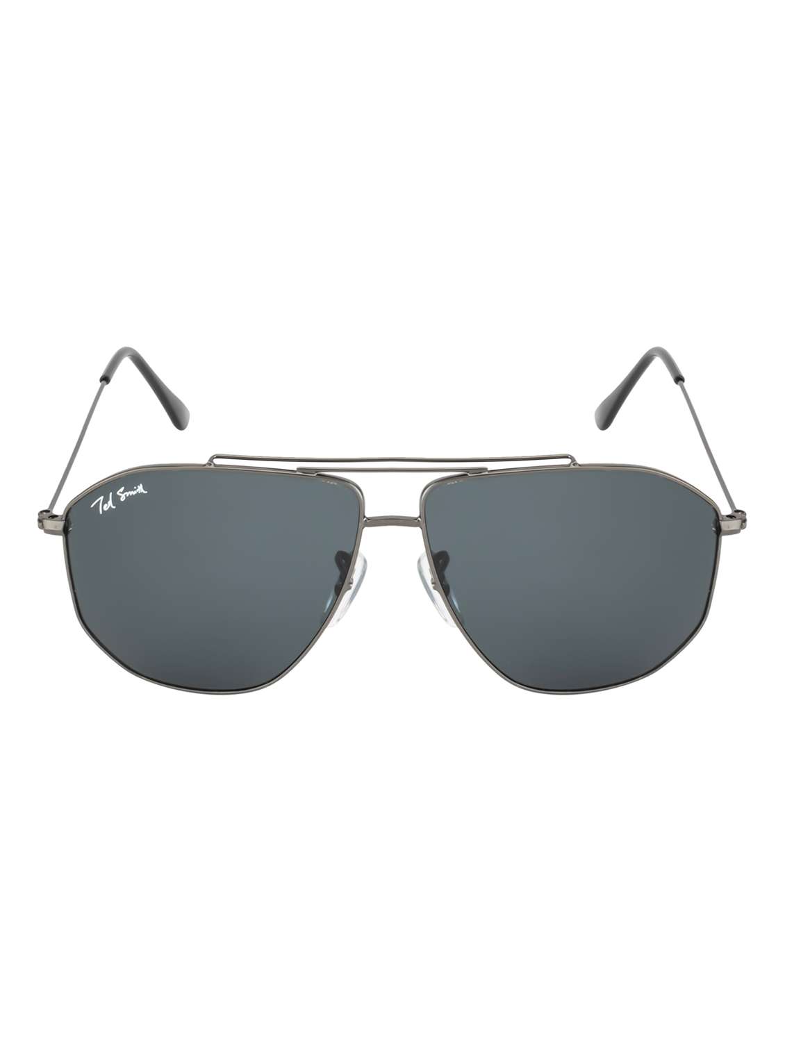 celeste aviator in grey sunglasses 