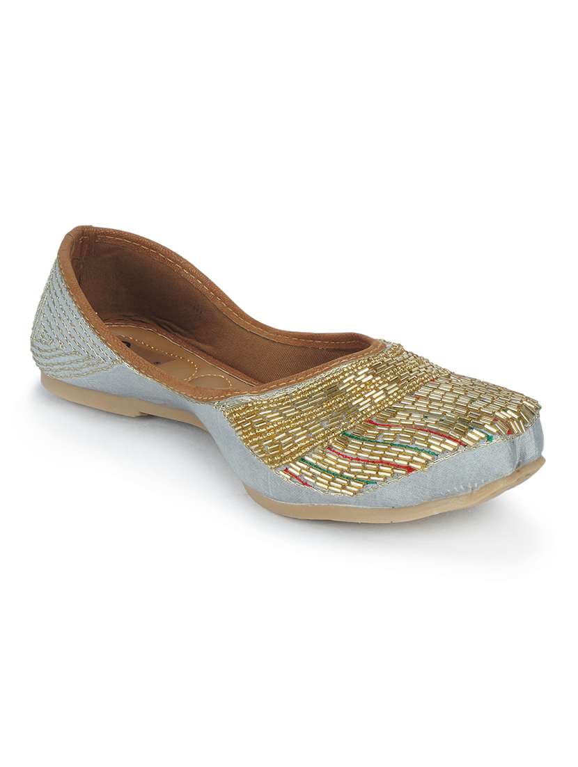 women grey embellished ethnic juttis - 18463266 -  Standard Image - 1