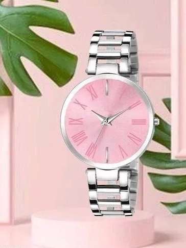 new silver chain watch for women  - 18468940 -  Standard Image - 1