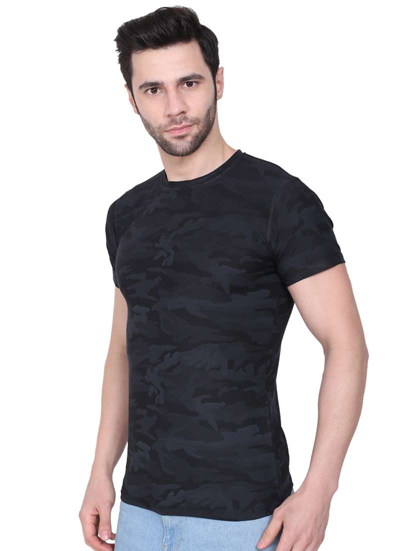 navy-blue camouflage t-shirt - 18470226 -  Standard Image - 1