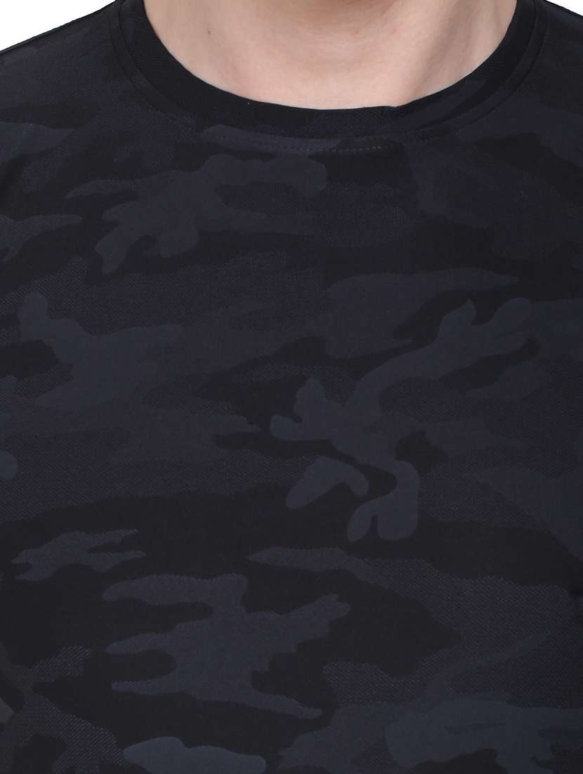 navy-blue camouflage t-shirt - 18470226 -  Standard Image - 4