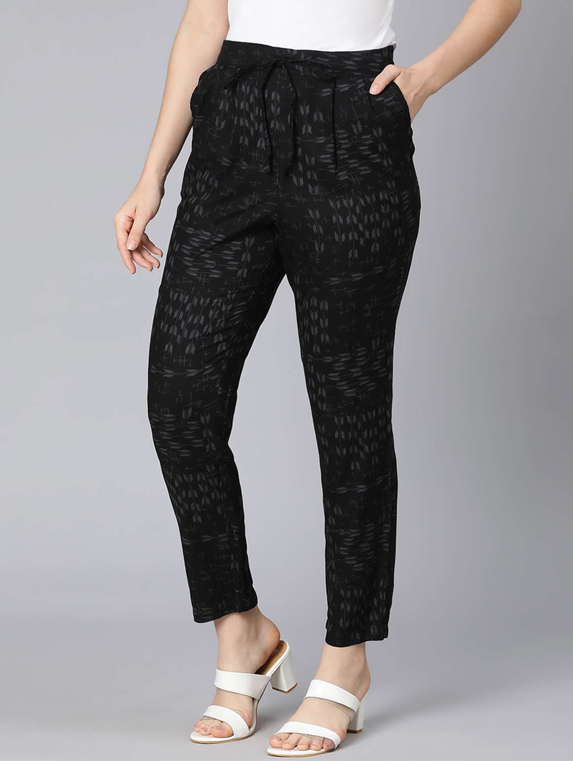 mid rise printed pleated trouser  - 18471008 -  Standard Image - 1
