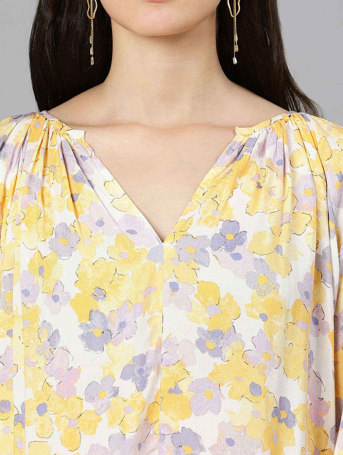 bishop sleeved floral regular top - 18471058 -  Standard Image - 6