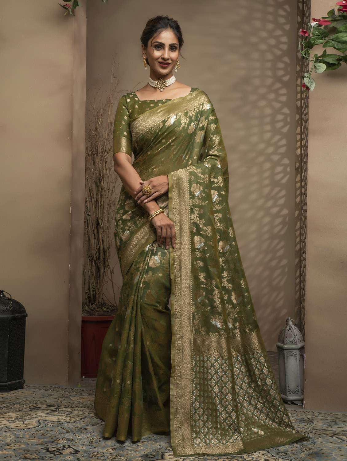jacquard work woven saree  with blouse