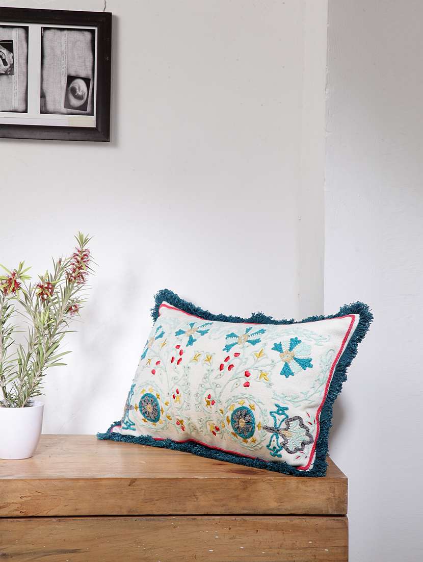blanc9 exclusive crewel embroidered cushion cover 12x20inches