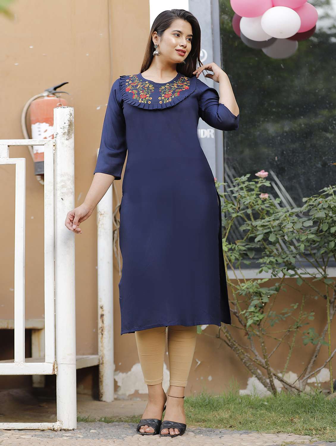 women's straight kurta