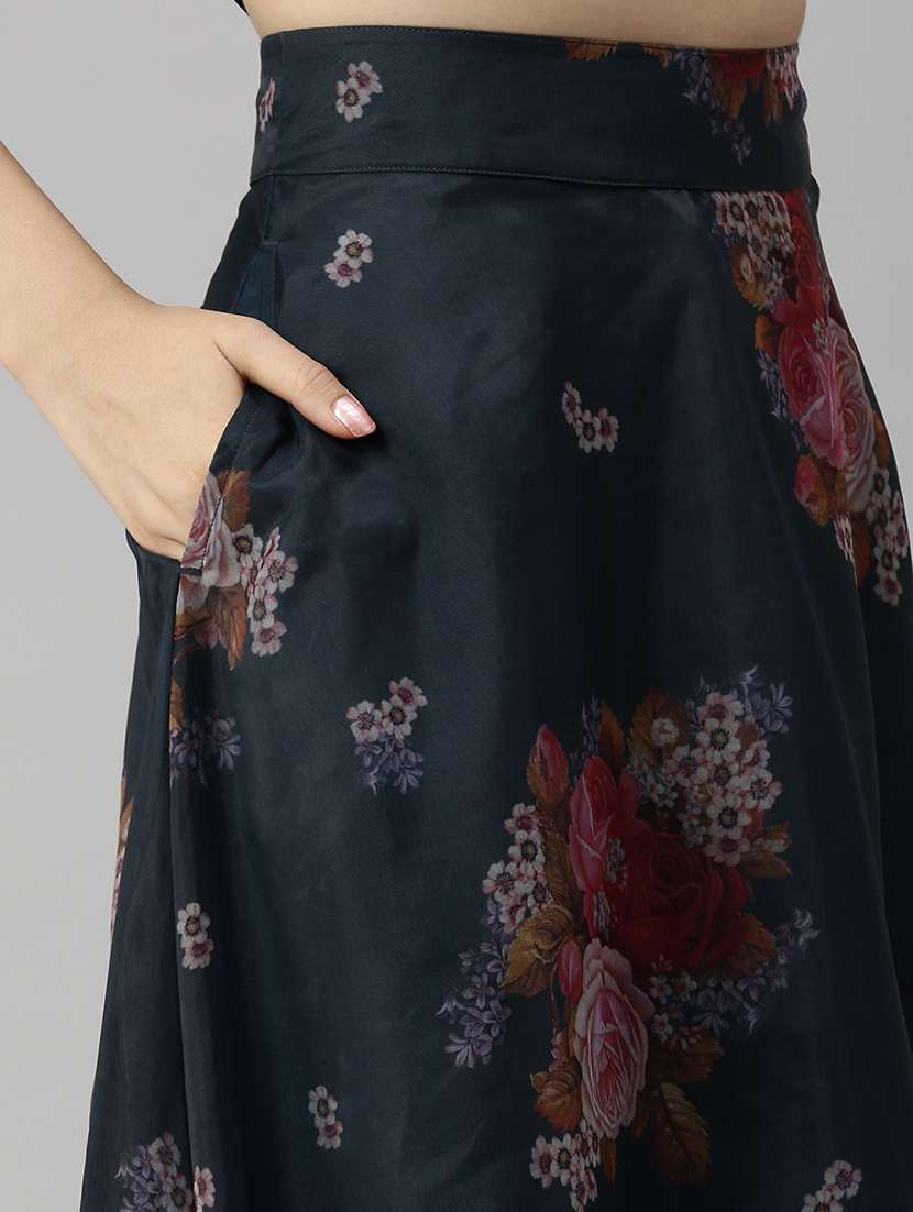 navy-blue floral printed flared skirt - 18478990 - Standard Image - 4