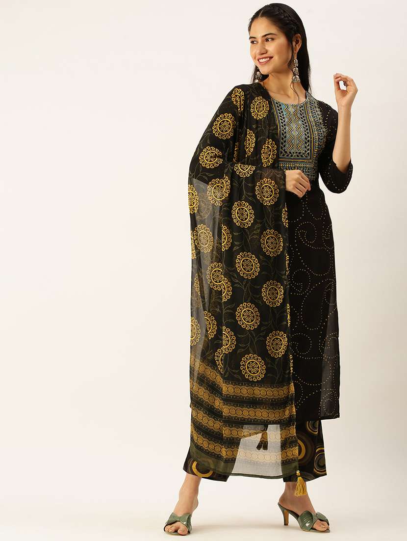women three quarter sleeve kurta pant with dupatta set
