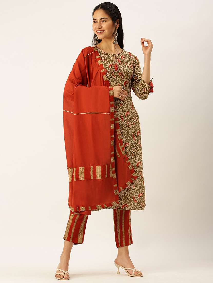 women three quarter sleeve kurta pant with dupatta set