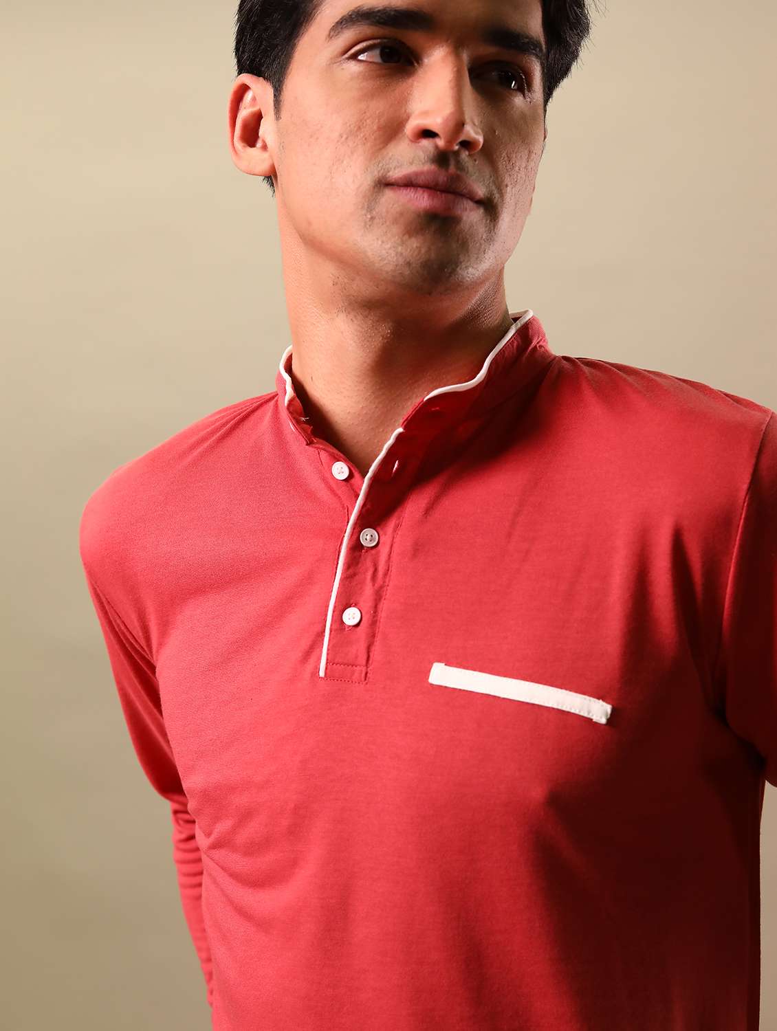 pink mandarin neck contrast piping solid t-shirt - 18507578 -  Standard Image - 4