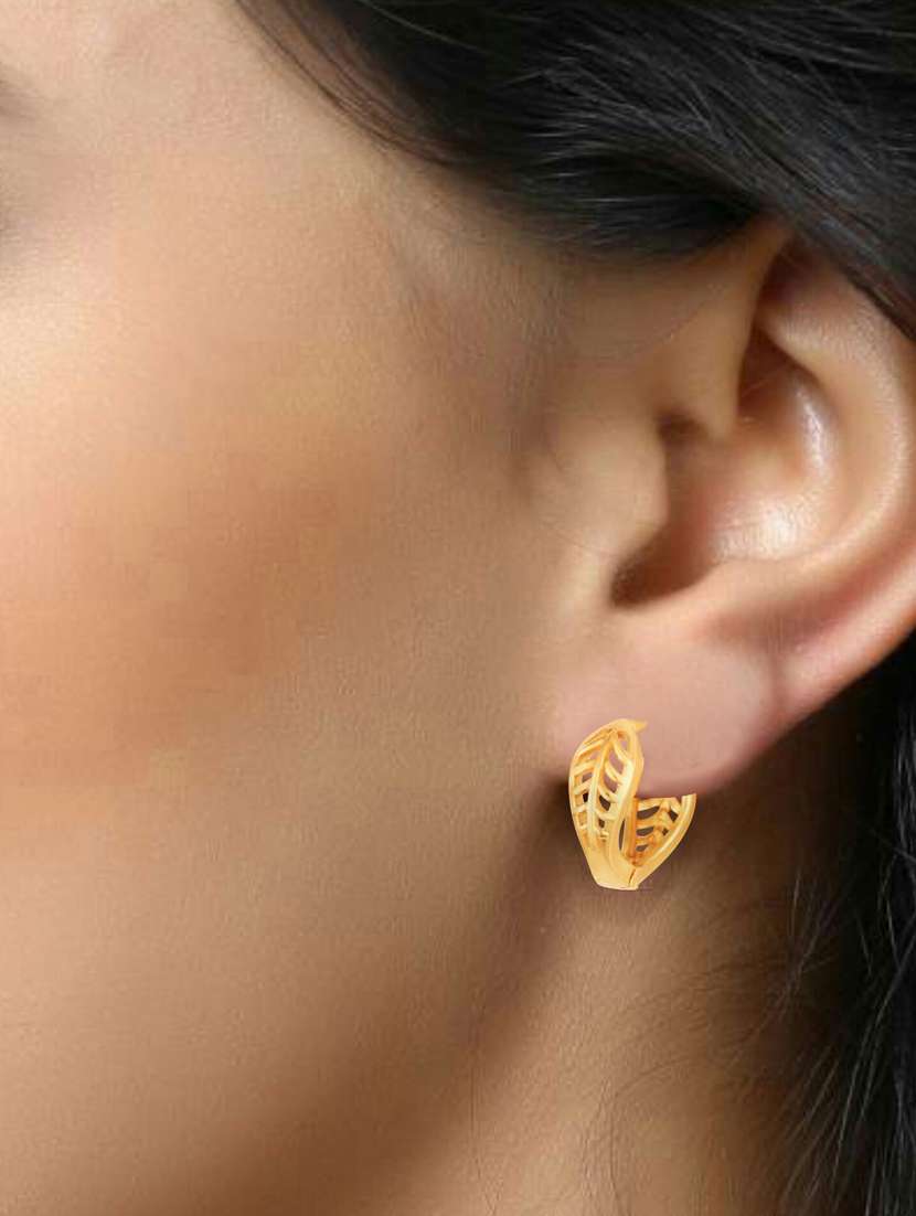 gold plated bali earring  - 18520226 -  Standard Image - 1