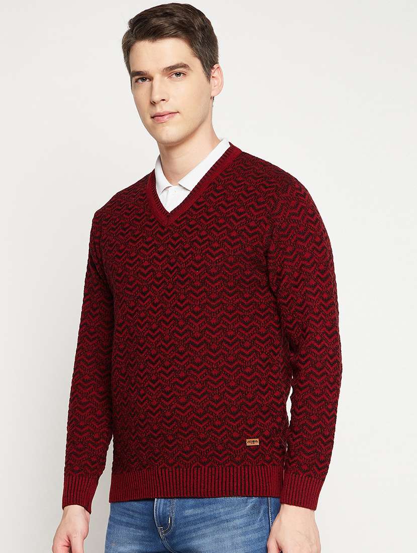 red geometric  pullover - 18522525 -  Standard Image - 1