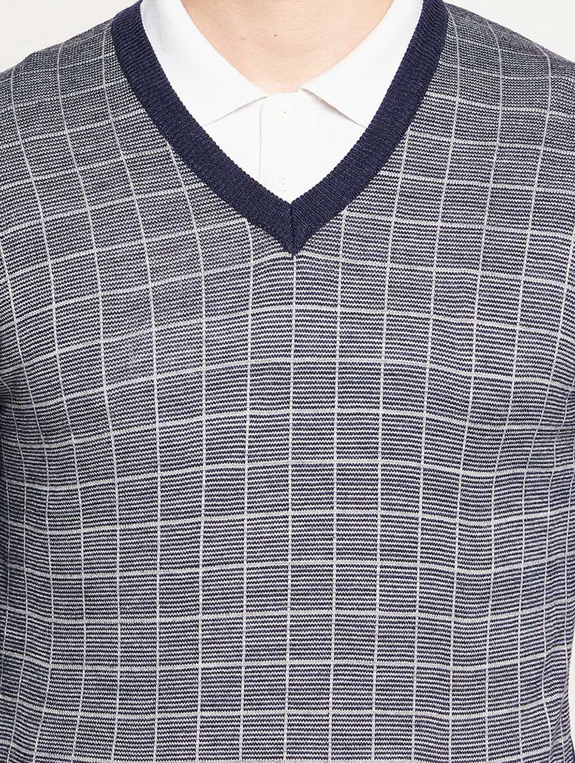 navy blue checkered pullover - 18522570 -  Standard Image - 4