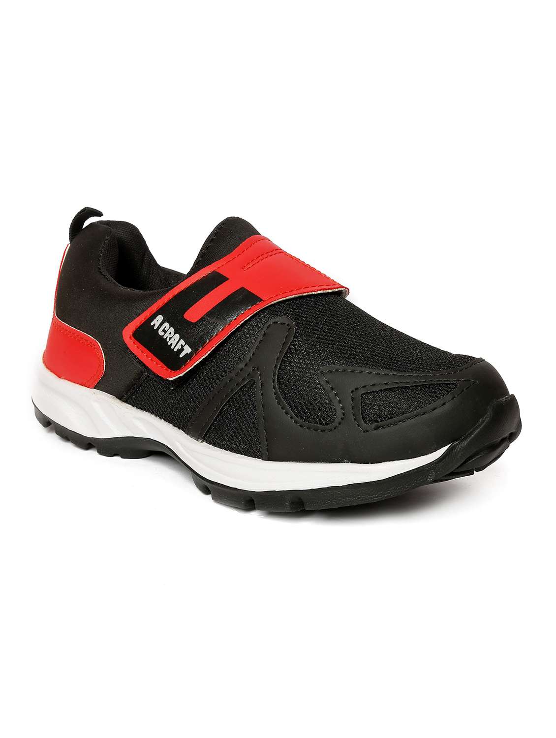 mens slip on sport shoe
