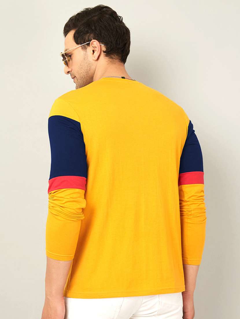 round neck cut and sew color blocked t-shirt - 18528750 -  Standard Image - 1