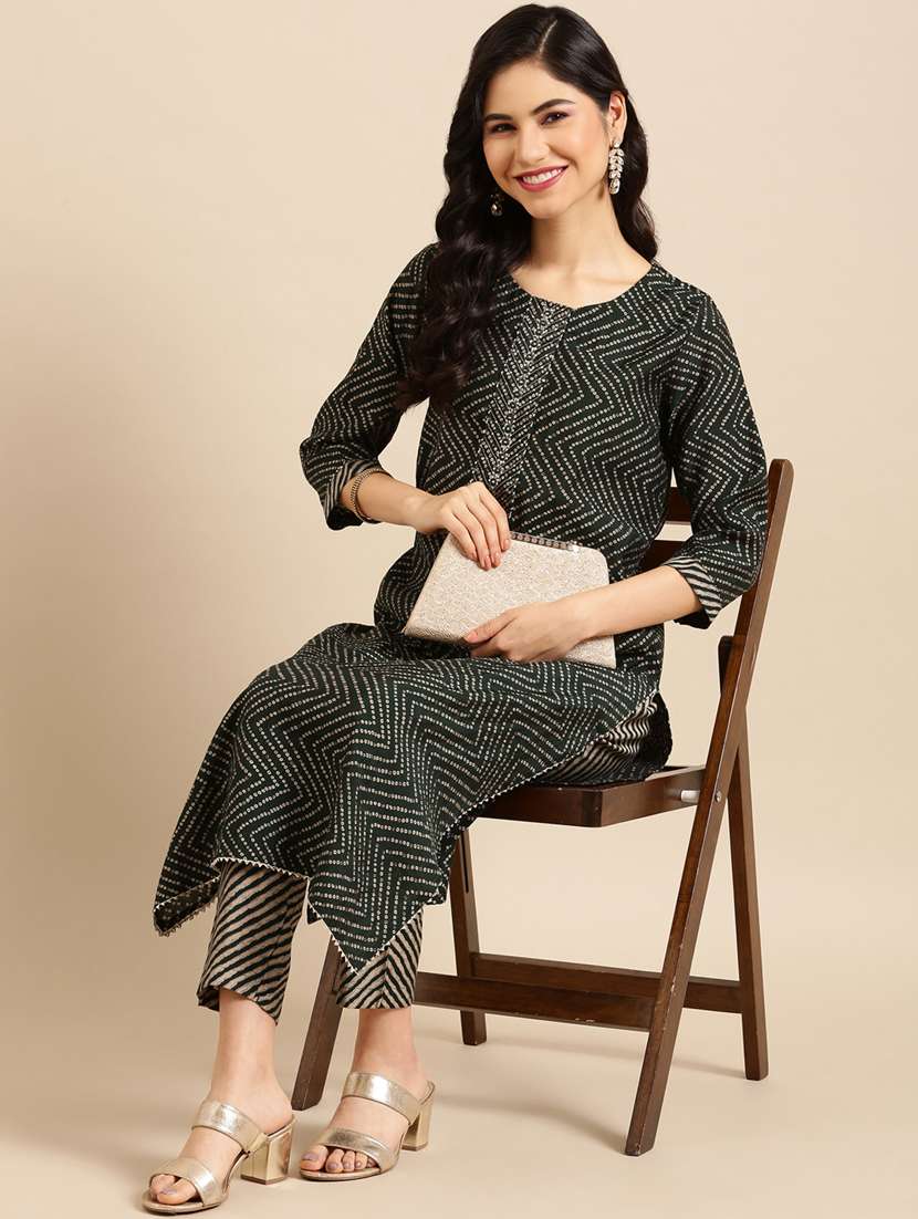 women bandhani printed round neck kurta pant set - 18532058 -  Standard Image - 1