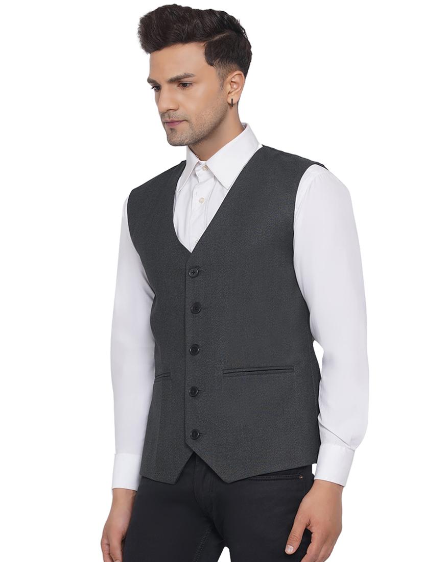 overlapping neck solid nehru jacket - 18532906 - Standard Image - 1