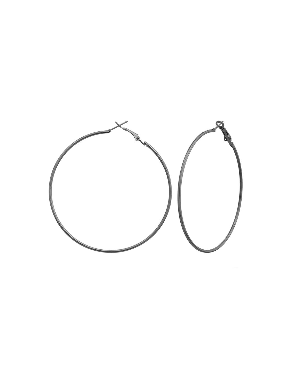 women silver hoop earring  - 18534345 -  Standard Image - 1