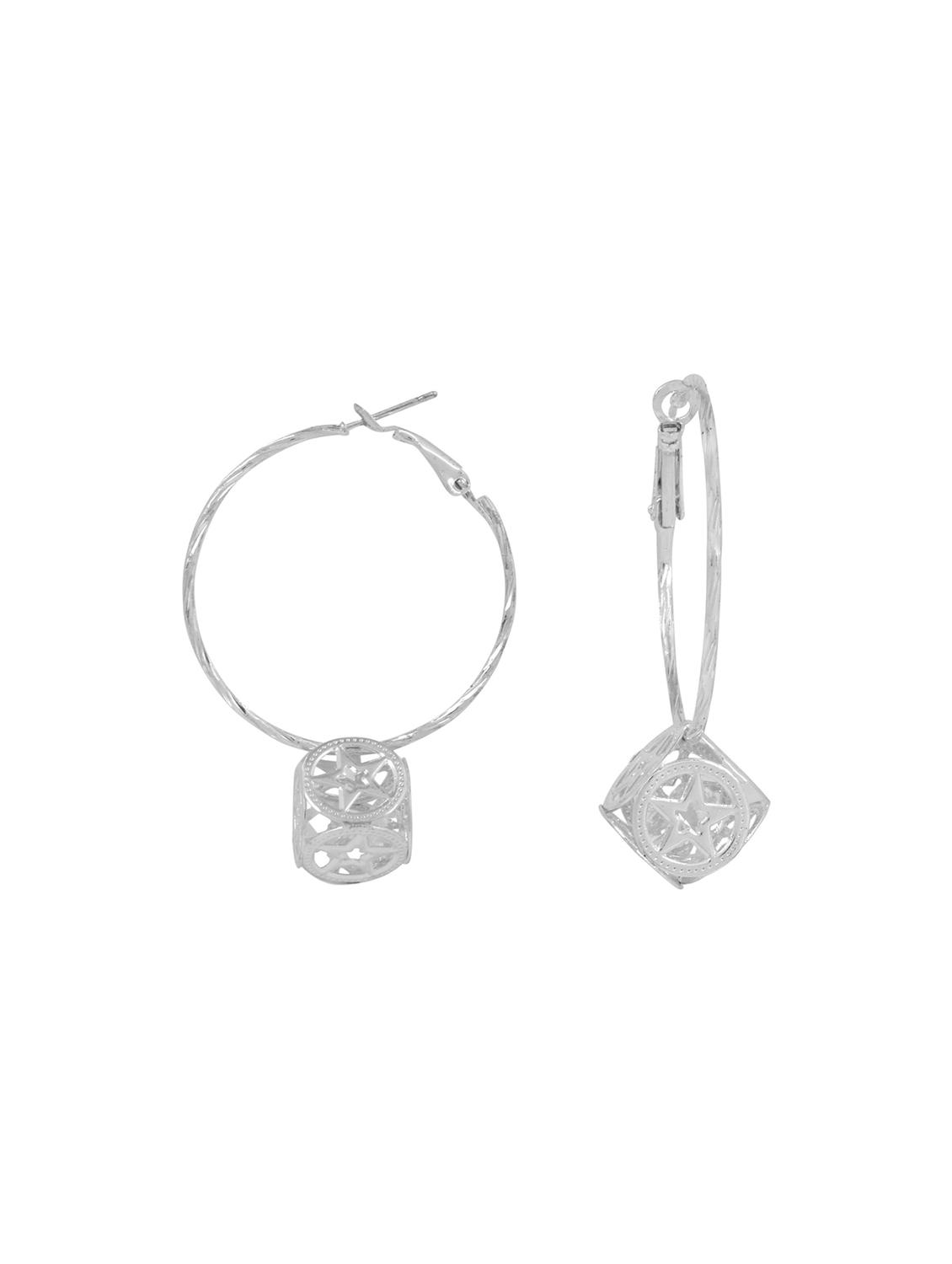 women silver hoop earring  - 18534388 -  Standard Image - 1