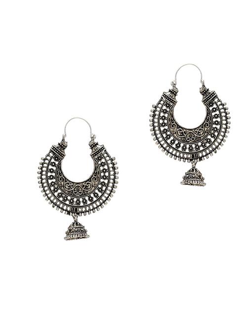 silver plated earring - 18535388 -  Standard Image - 0