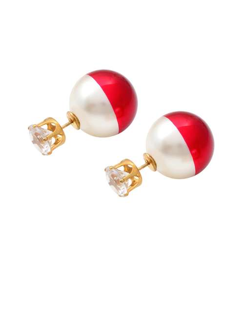 stud earring  - 18535450 -  Standard Image - 0