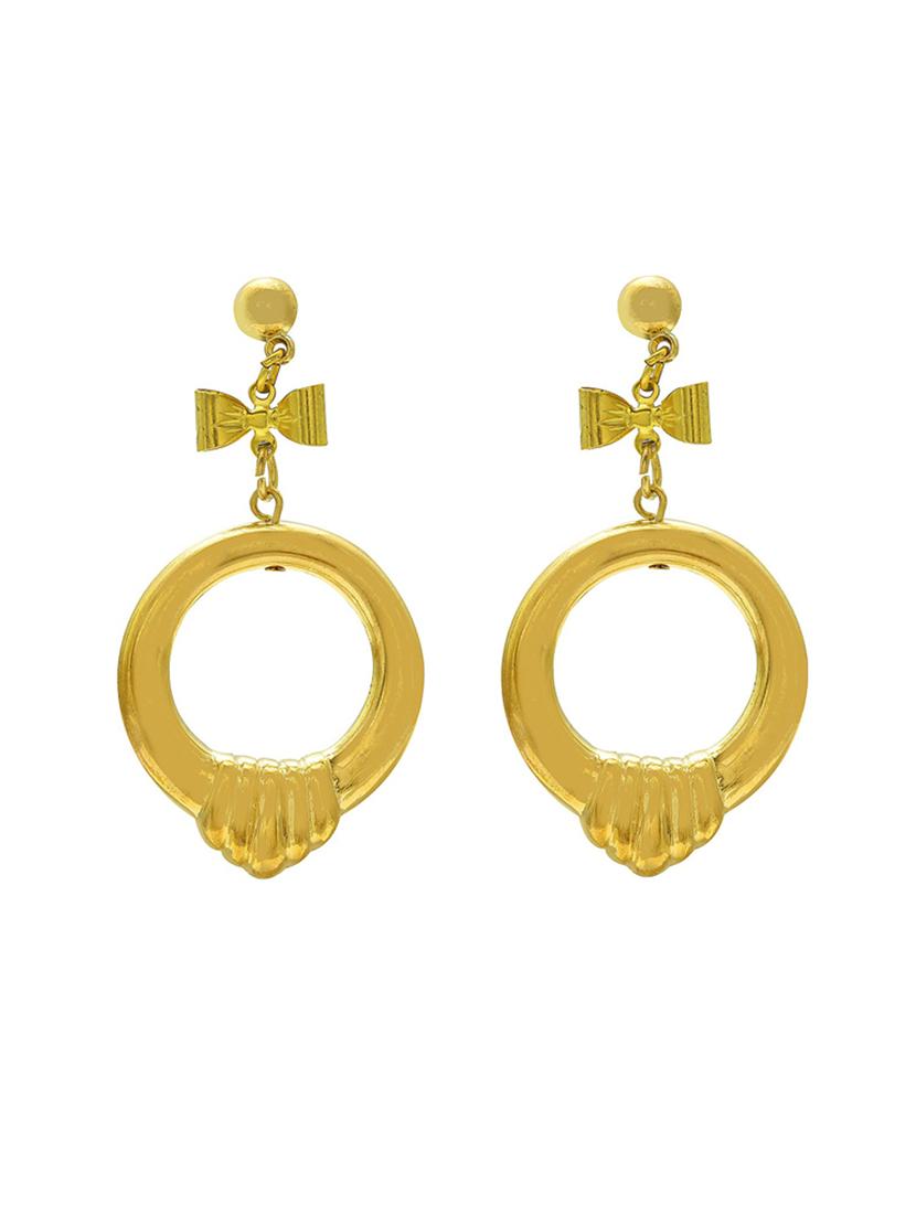 drop earring  - 18535479 -  Standard Image - 1