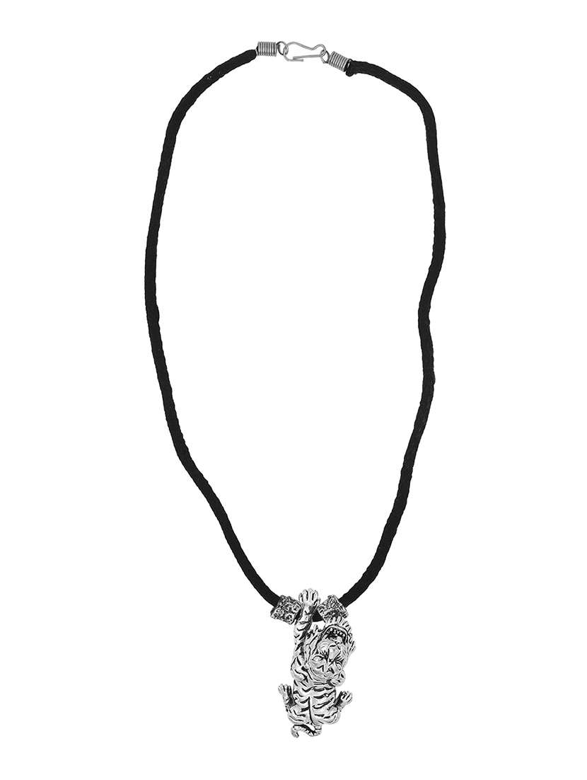 silver plated pendant - 18536129 -  Standard Image - 1