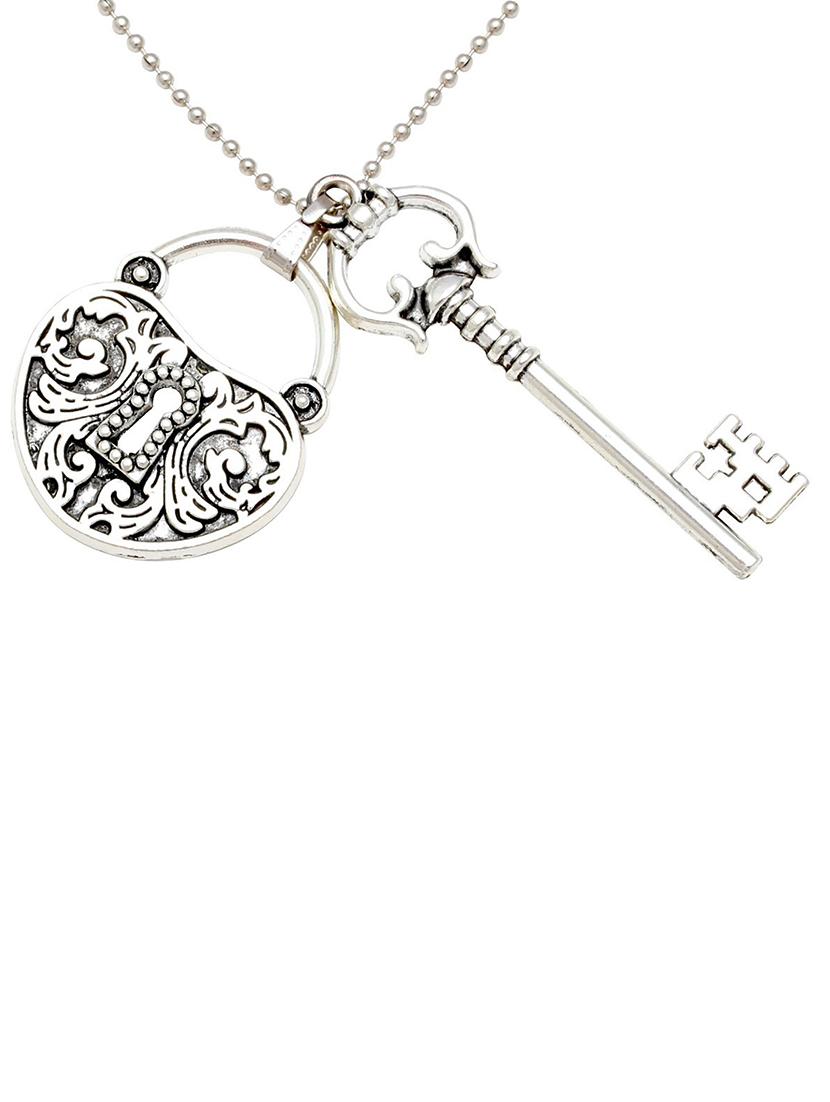 key and lock locket - 18536382 - Standard Image - 1