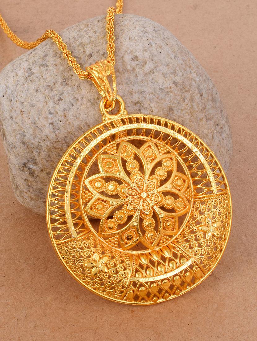 gold plated pendant - 18536448 - Zoom Image - 0