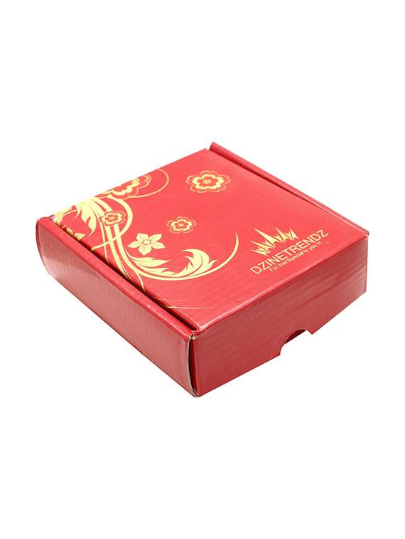 gold plated pendant - 18536515 -  Standard Image - 4