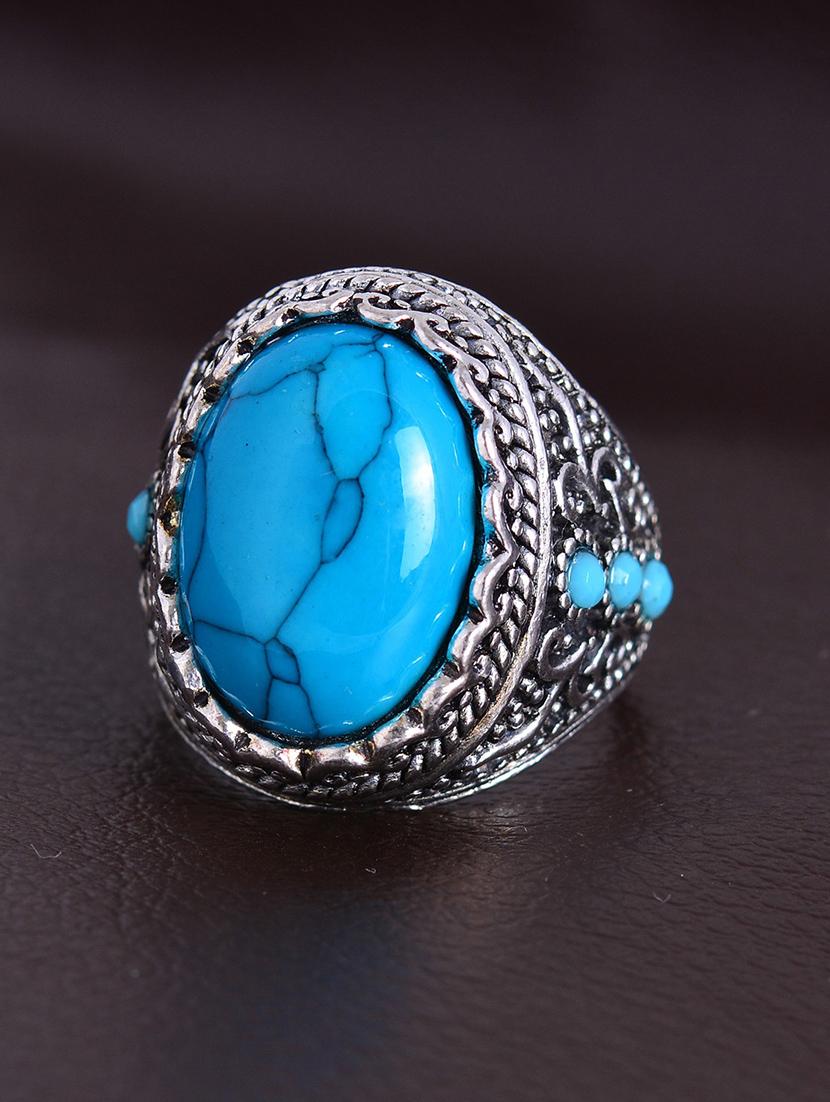silver brass finger  ring - 18536911 -  Standard Image - 1