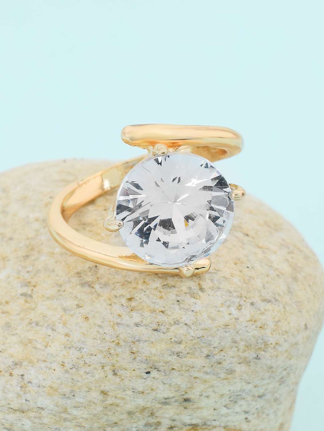 gold brass finger  ring - 18536947 -  Standard Image - 1