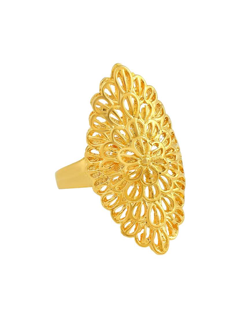 gold plated finger ring - 18537014 -  Standard Image - 1
