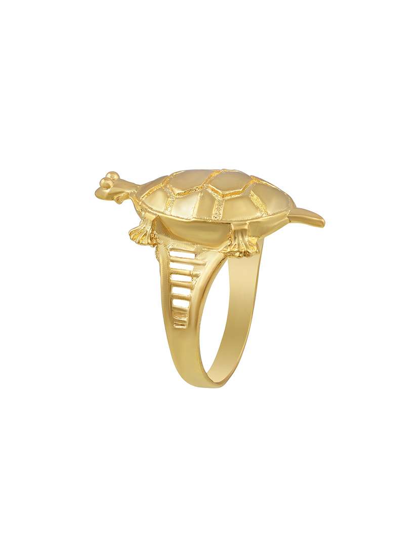 gold plated finger ring - 18537015 -  Standard Image - 1