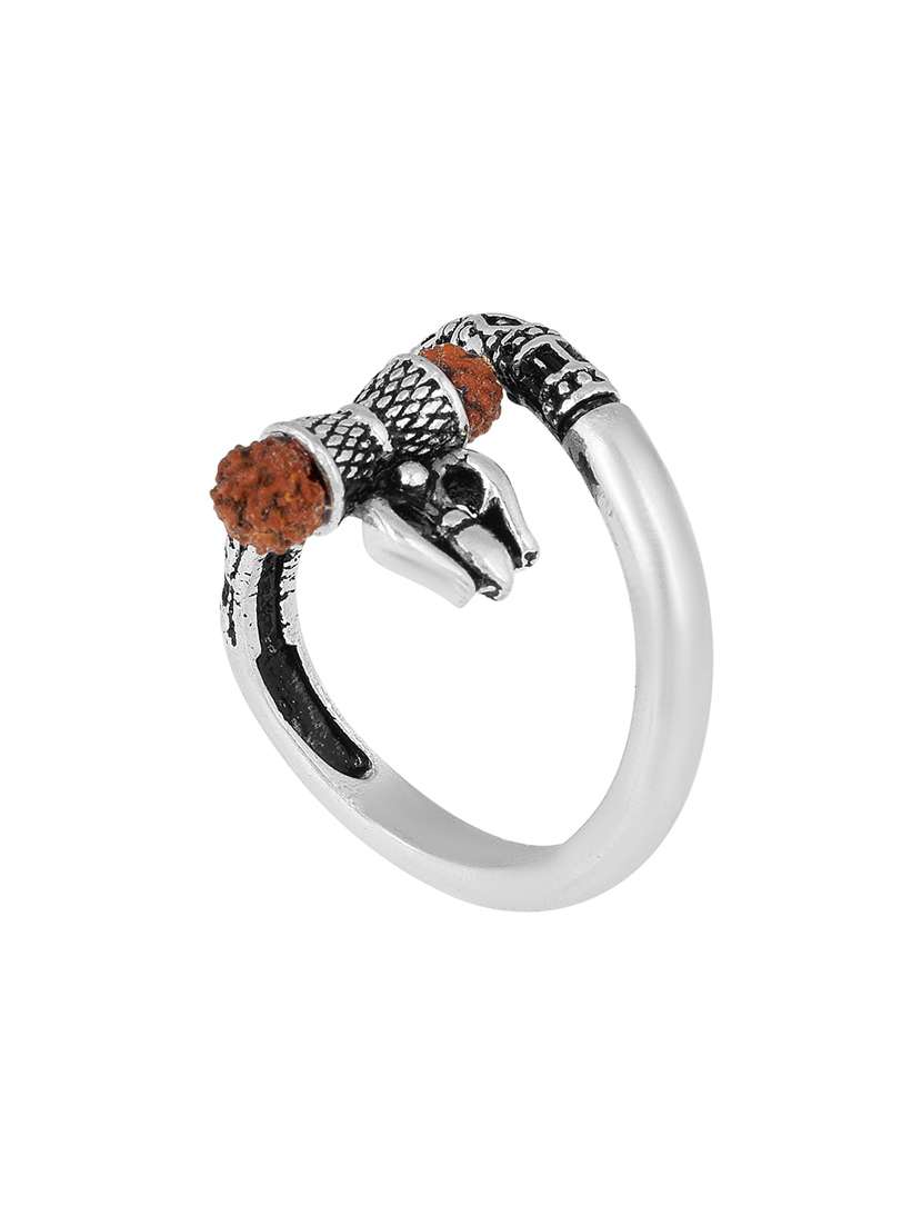 silver pleated ring - 18537103 -  Standard Image - 1