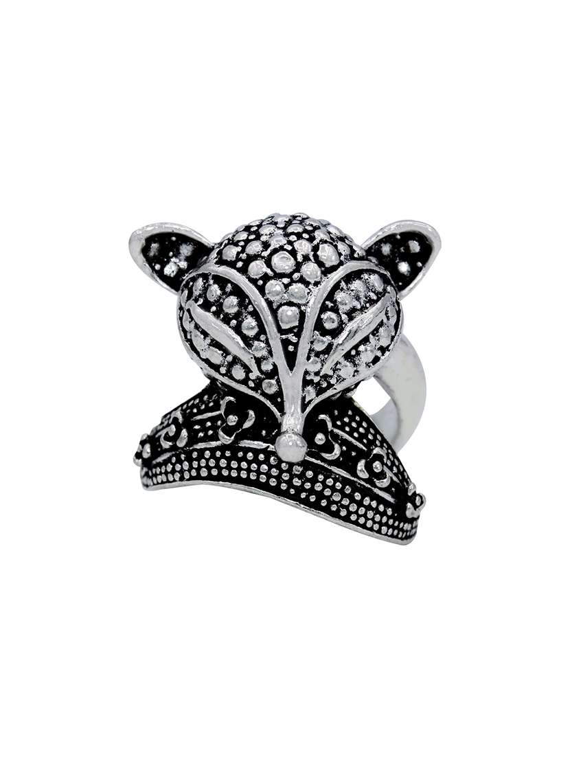 silver pleated ring - 18537117 -  Standard Image - 1