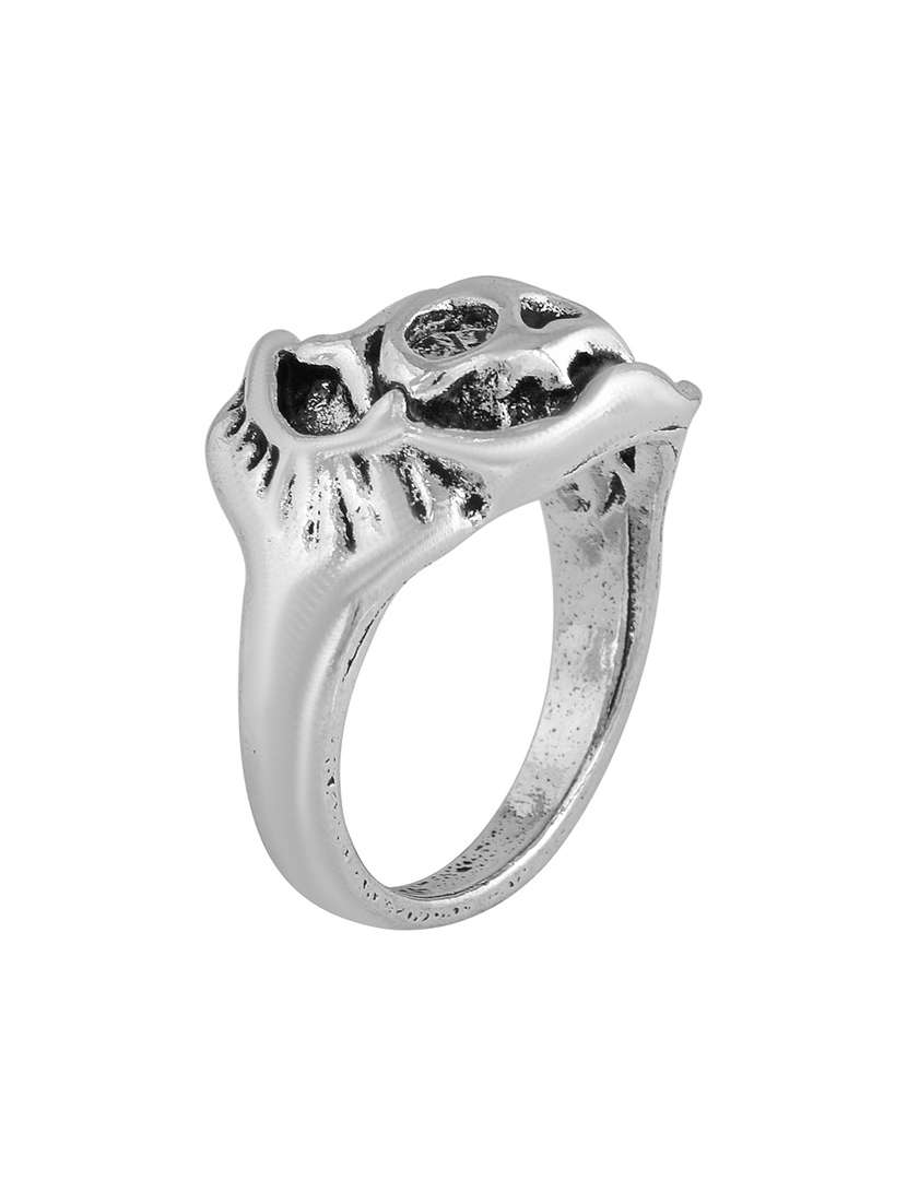 silver plated finger ring - 18537164 -  Standard Image - 1