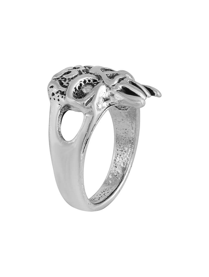 silver plated finger ring - 18537166 -  Standard Image - 1