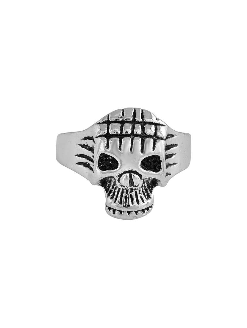silver plated finger ring - 18537168 -  Standard Image - 1