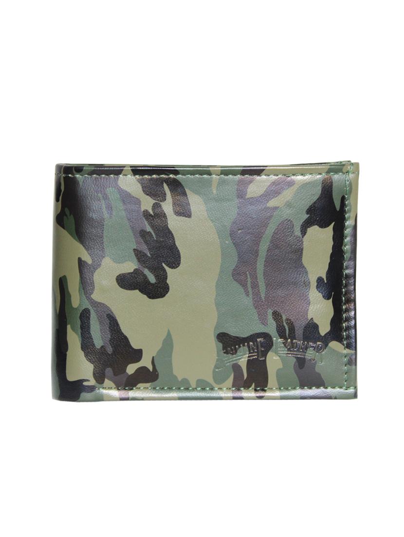 green leather wallet - 18546435 - Standard Image - 4
