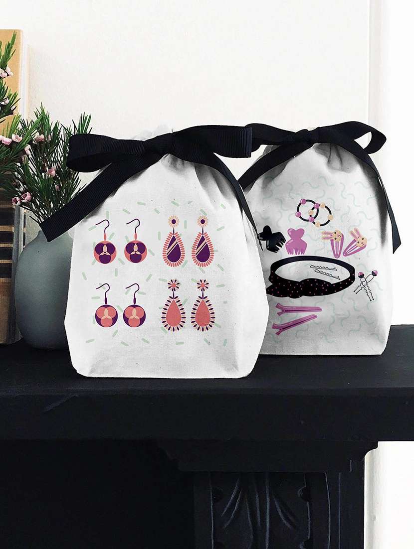 crazy corner foldable laundry basket / bag