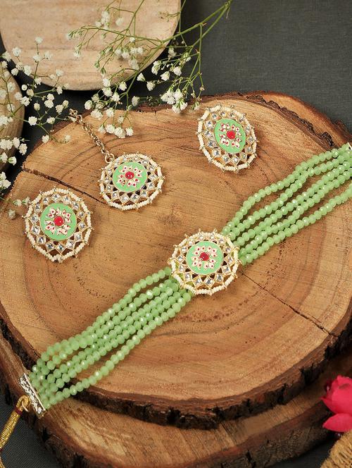 green metal set - 18565816 -  Standard Image - 0