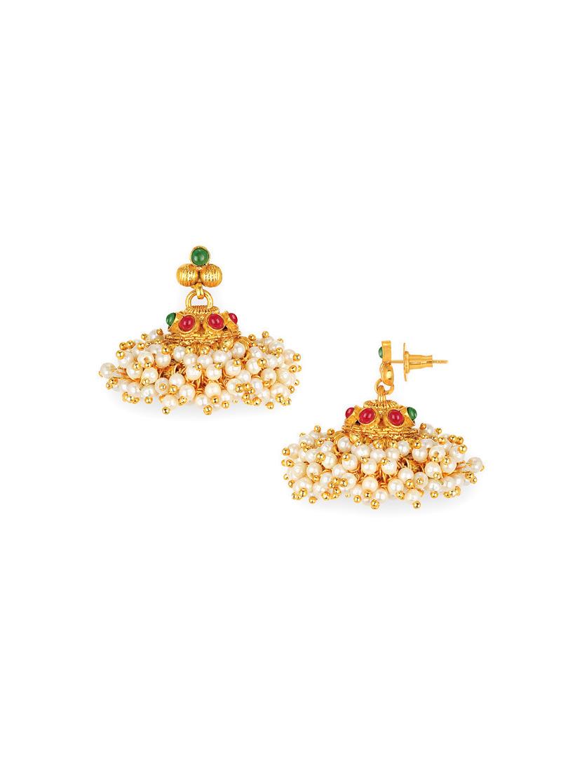 gold metal set - 18566717 -  Standard Image - 1