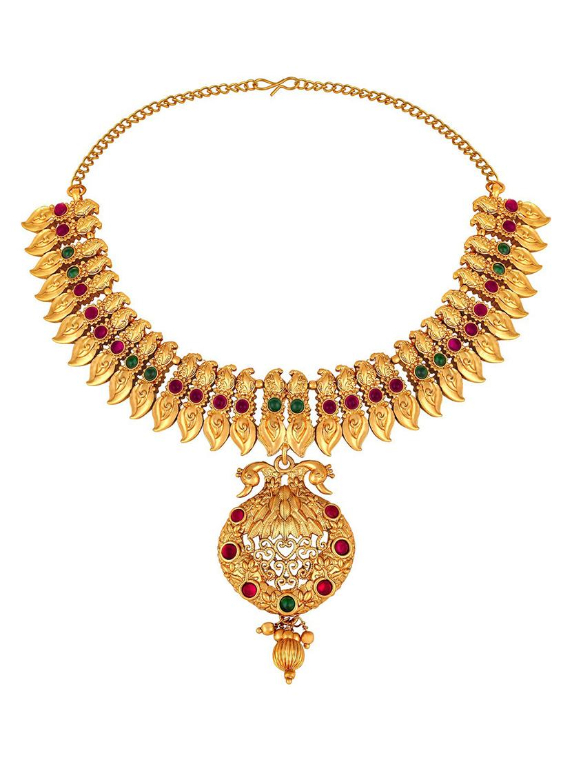 gold metal set - 18566718 -  Standard Image - 1