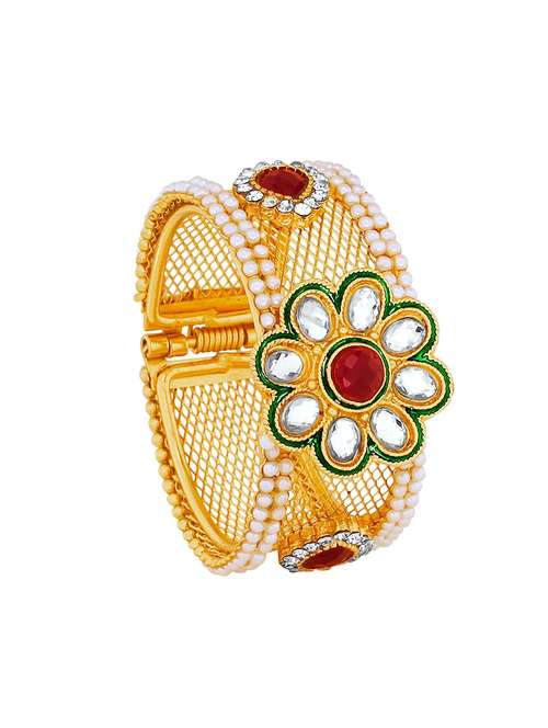 gold plated bracelet - 18566980 -  Standard Image - 0